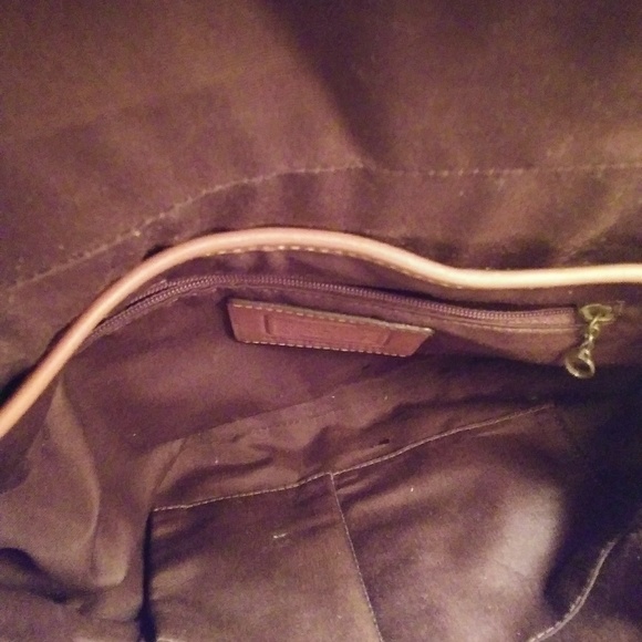Coach purse - Picture 3 of 3